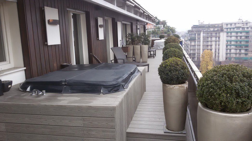 rivestimento esterno in legno per terrazzo