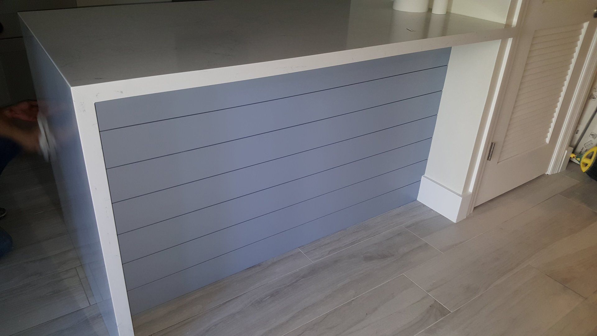 Modern Countertop — Naples, FL — Rain Forest Marble Inc.