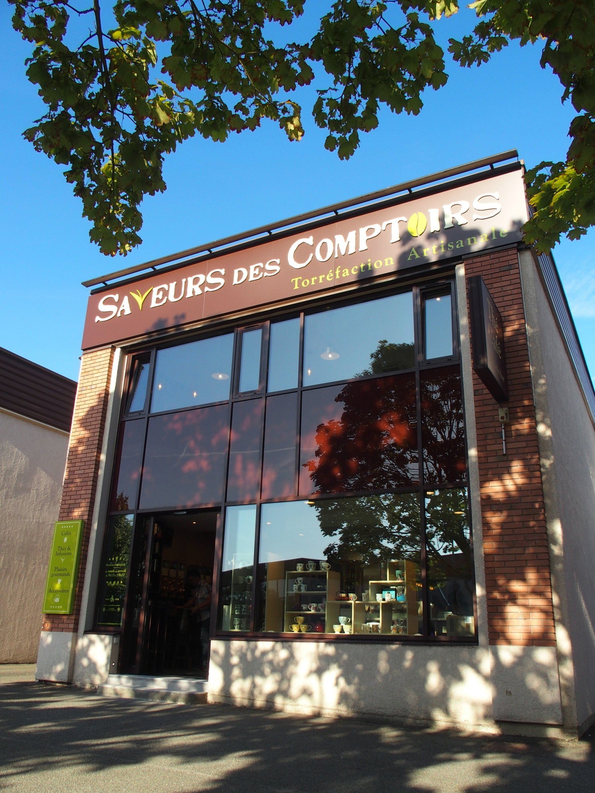 Façade Boutique Saveurs des Comptoirs