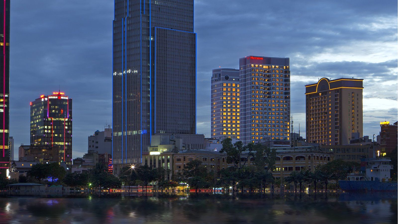 Sheraton Saigon Hotel & Towers