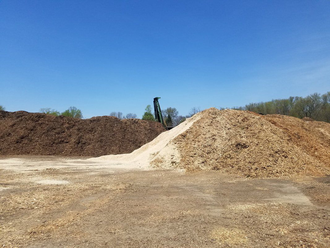 Natural Mulch and Wood Chips — Monroe Township, NJ — Slammin Canz, Inc.