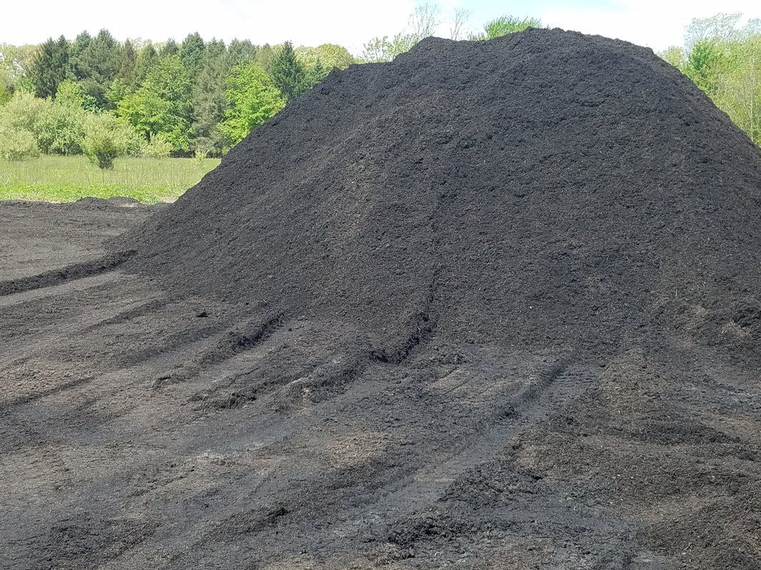 Black Dyed Mulch — Monroe Township, NJ — Slammin Canz, Inc.