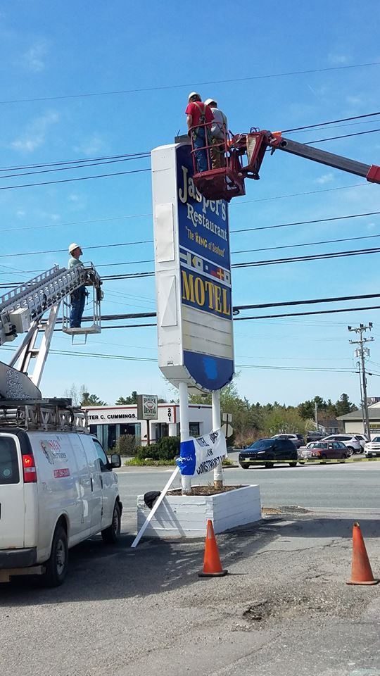 Repairing pylon signage — Pylon Signs in Stetson, ME