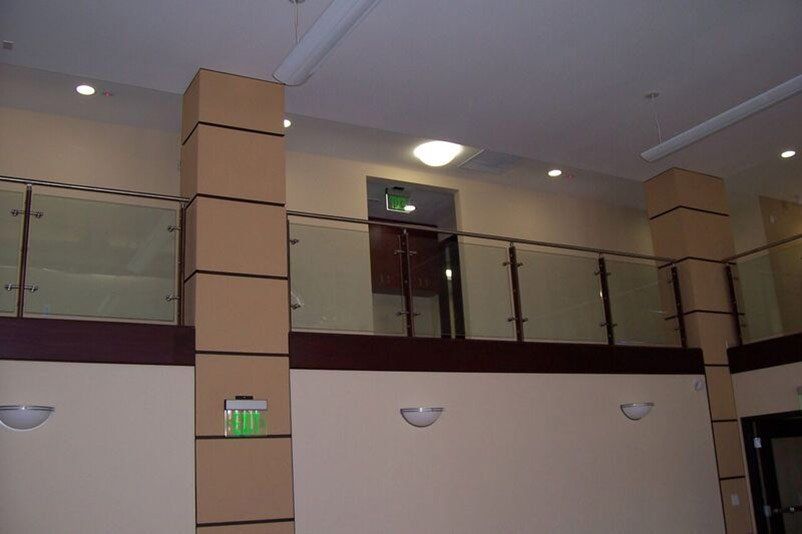 Glass Had Rail