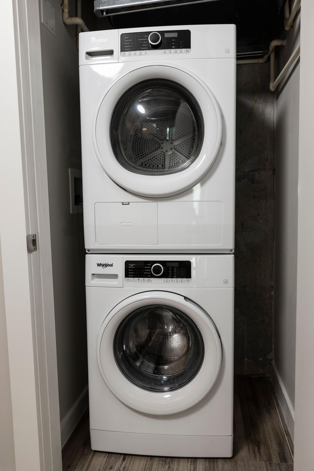 In Unit Washers & Dryers at Vantage St. Pete