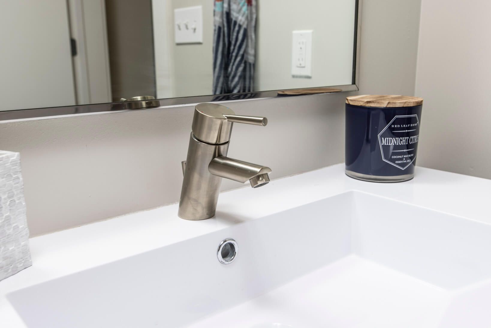 Vantage St. Pete Apartment Bathroom Sink