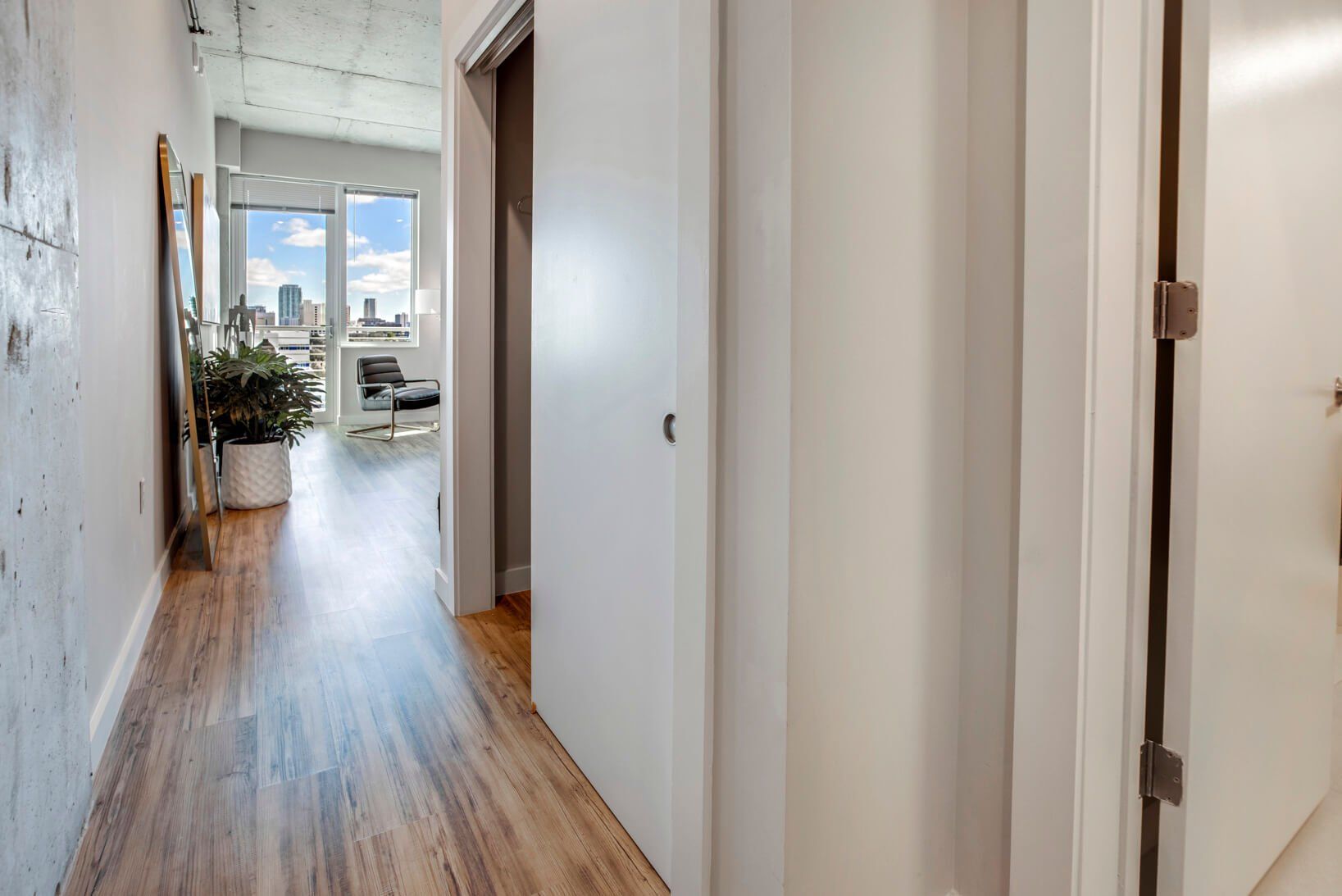 Vantage St. Pete Apartment Hallway