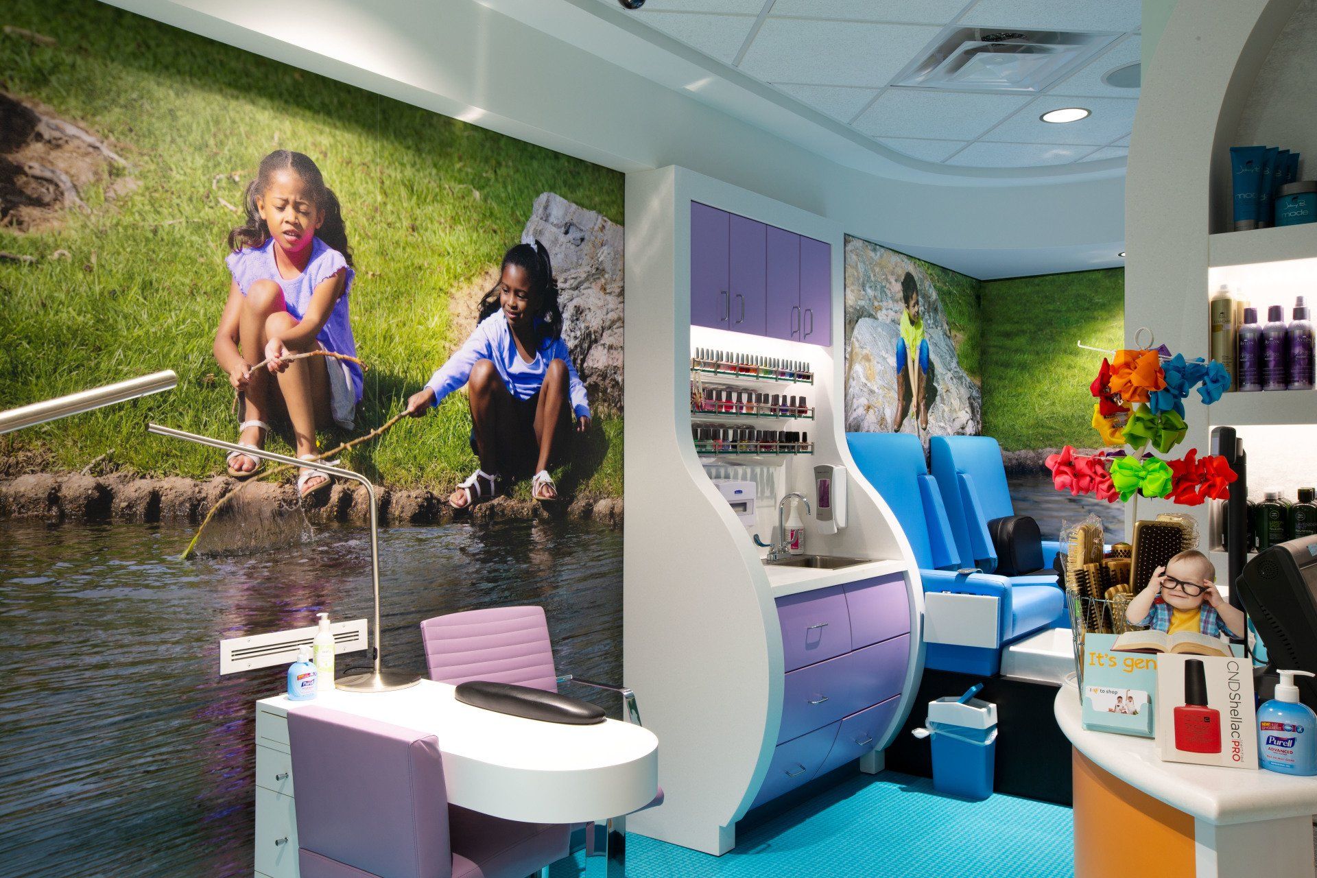 Children's hospital hair salon