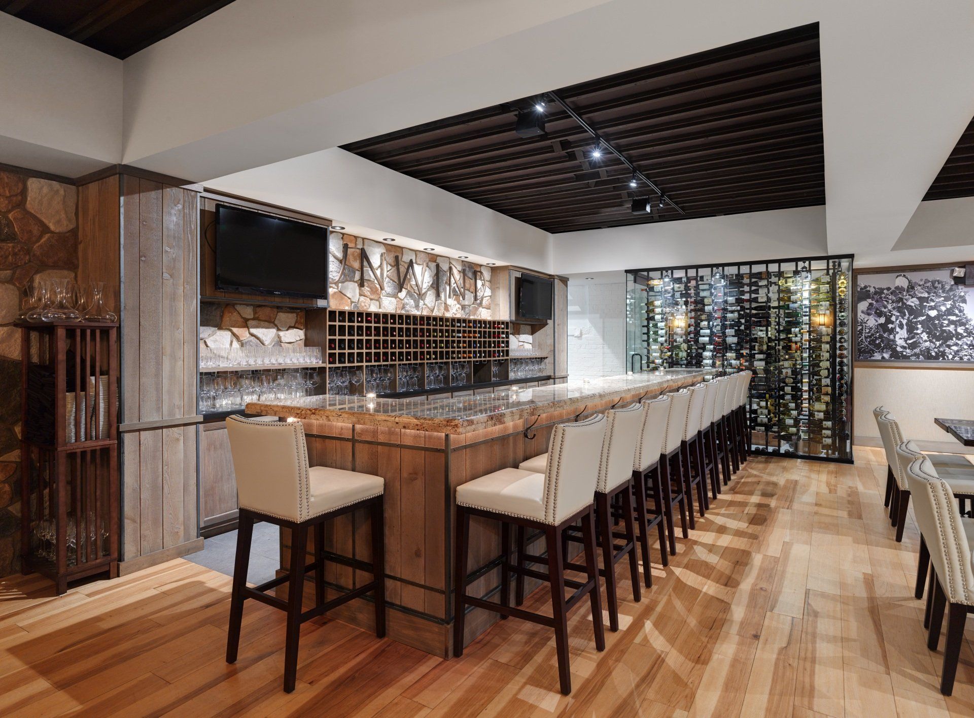 Kitchen with a dining table and high chairs