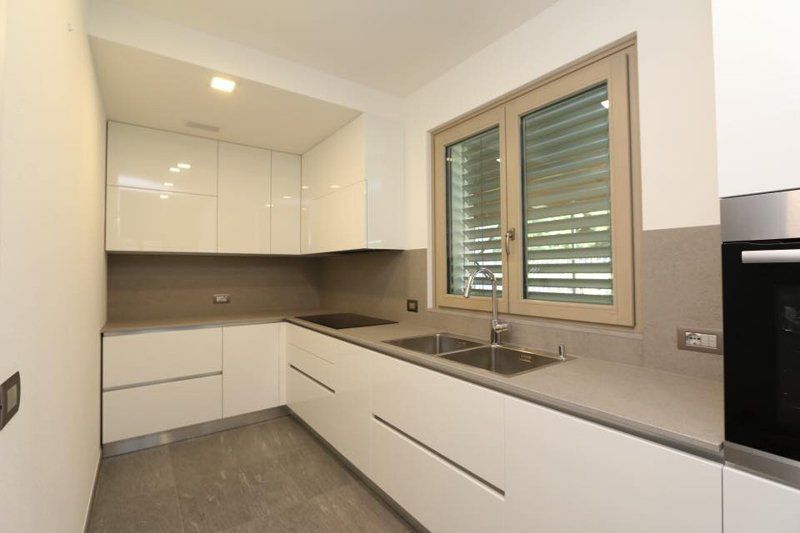 cucina con doppio lavello