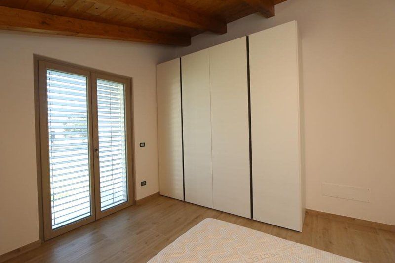 camera da letto con armadio a 4 ante