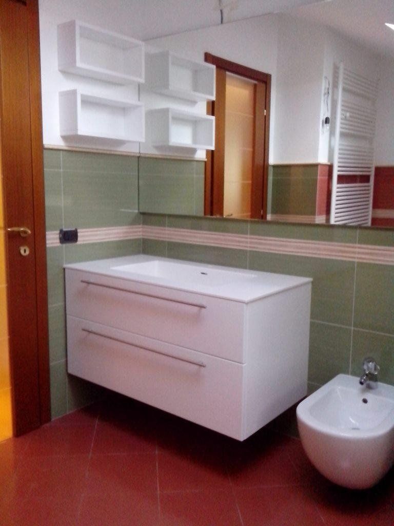 bagno con mesnole