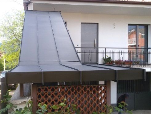 rivestimento copertura scala esterna in zinco titanio VM Zinc con doppia aggraffatura