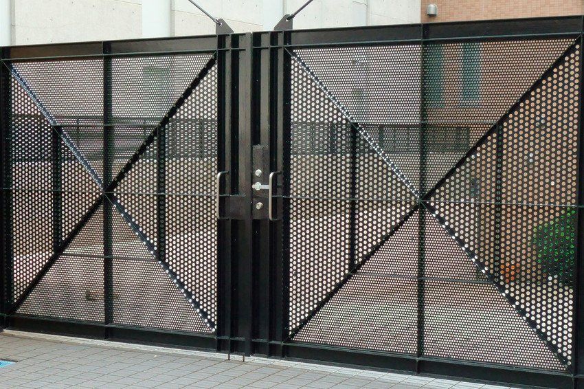 sliding gates