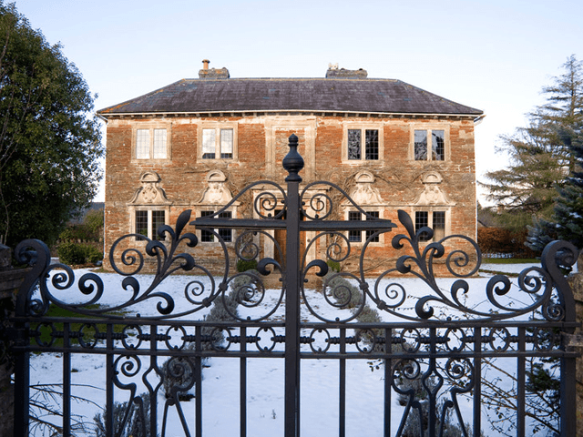 SWING GATES