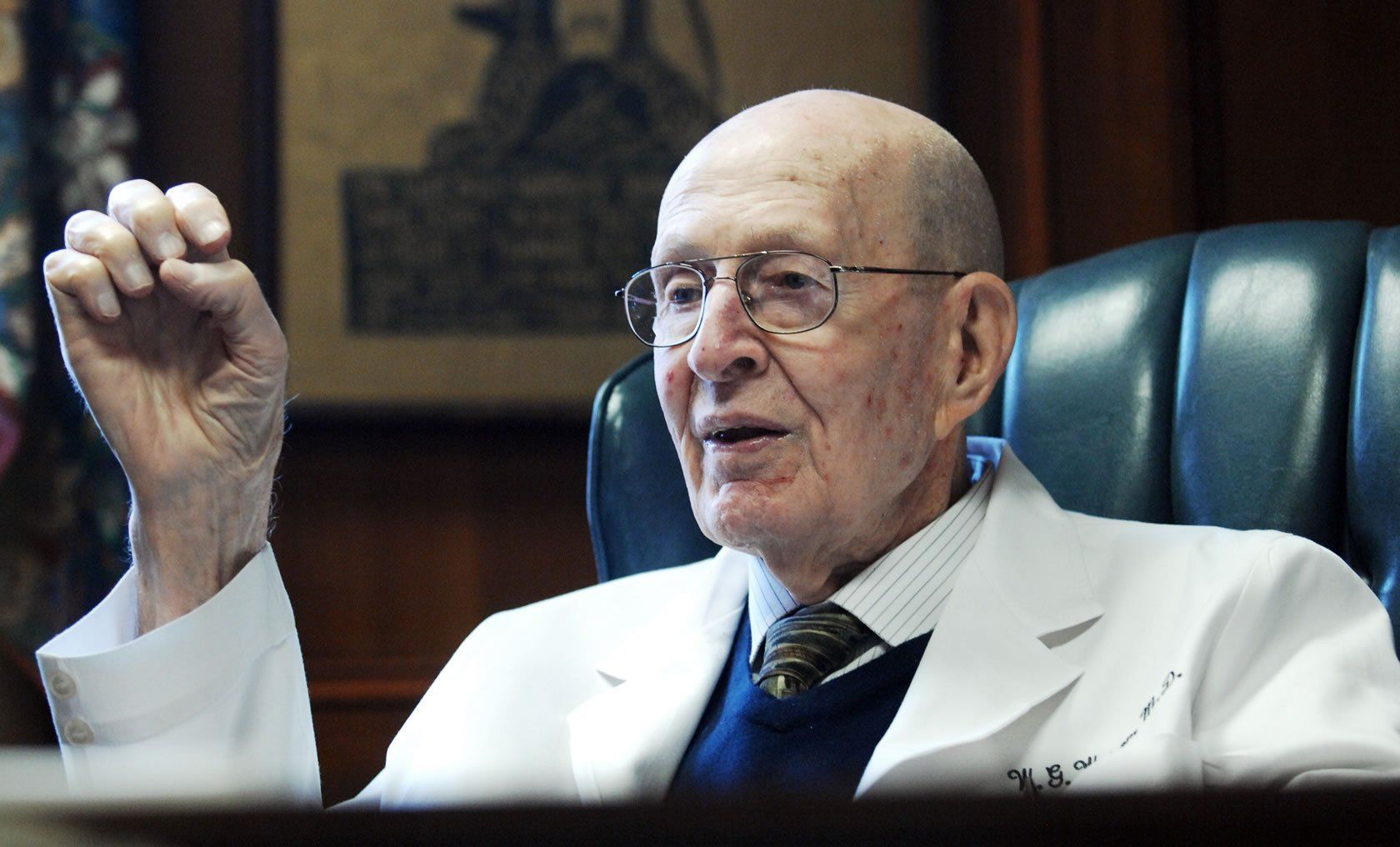 Dr Walter Watson oldest practicing doctor