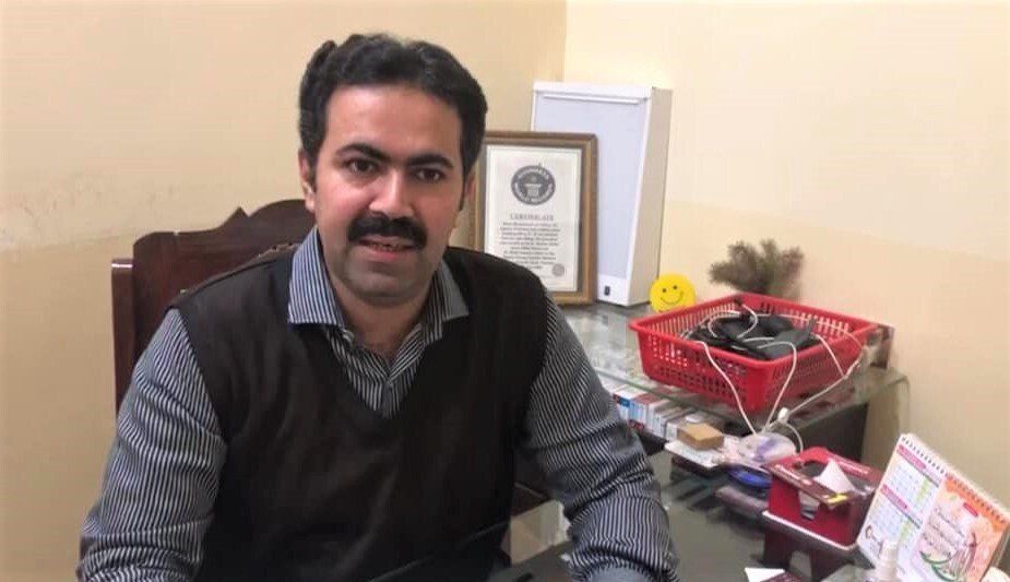 First Doctor to Report the HIV Outbreak in Ratodero, Pakistan: world record set by Dr. Ghulam Shabir Imran Akbar Arbani