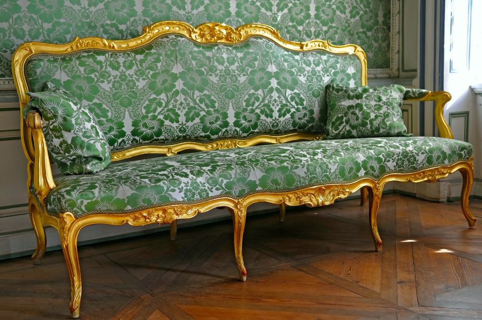 Re-upholstery services