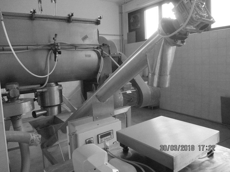 Macinaspezie industriale