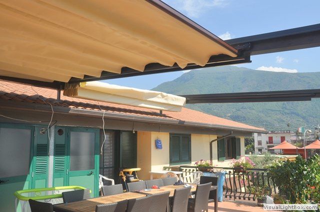 tenda retrattile per veranda