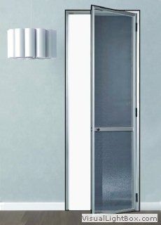 porta aperta con zanzariera