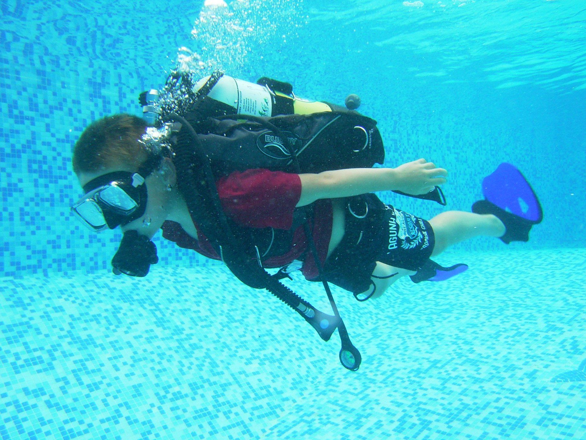 scuba diving la grange du moulin child friendly gites