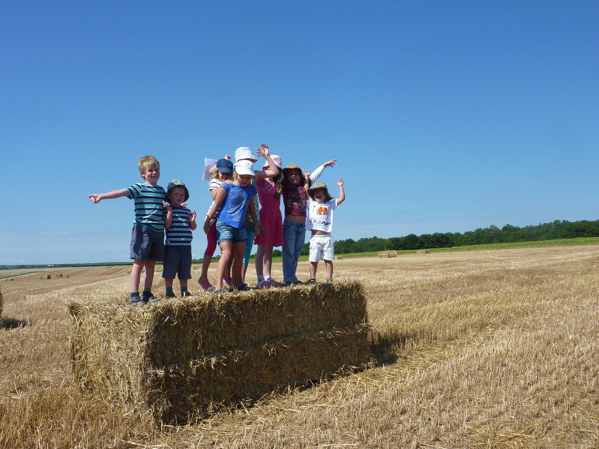 vineyard walks la grange du moulin child friendly gites