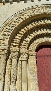 Aulnay de saintonge eglise church