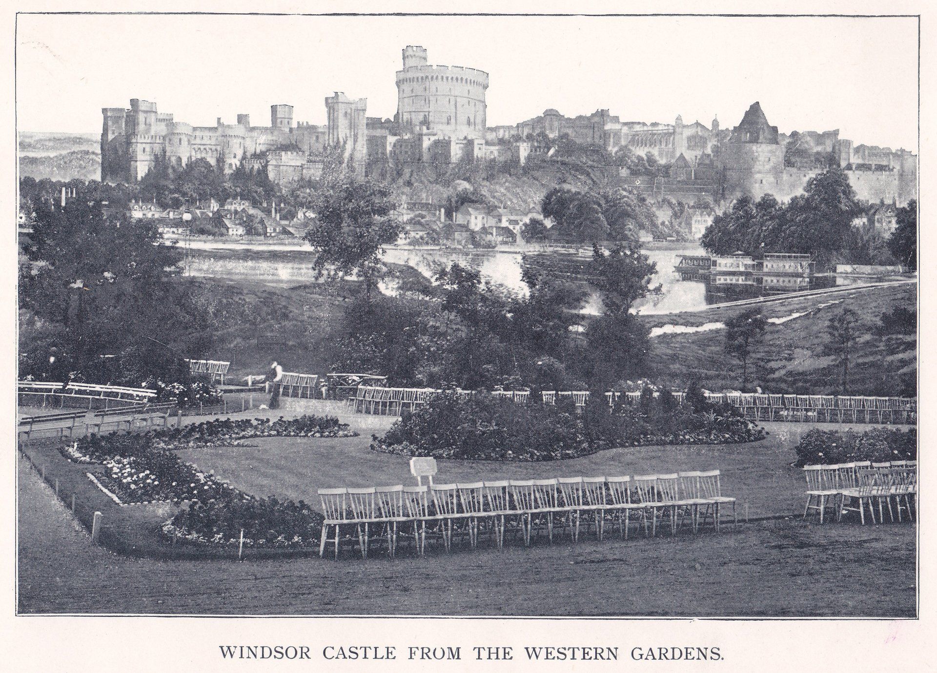 THE QUEEN'S COURT FROM THE JUBILEE BRIDGE.