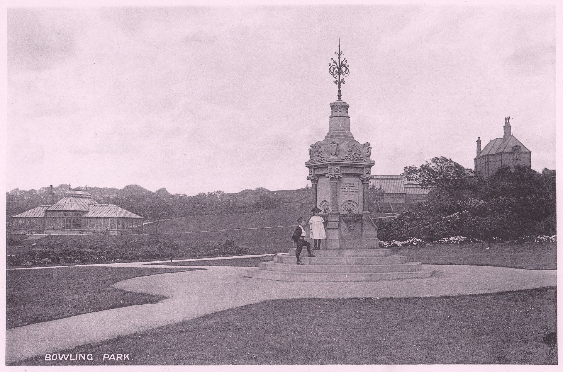 BOWLING PARK.