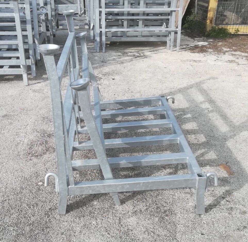 Contenitore in ferro