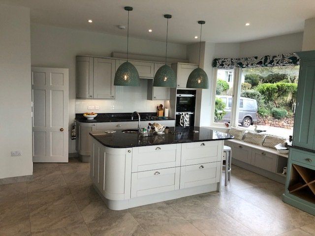 Kitchen island 2