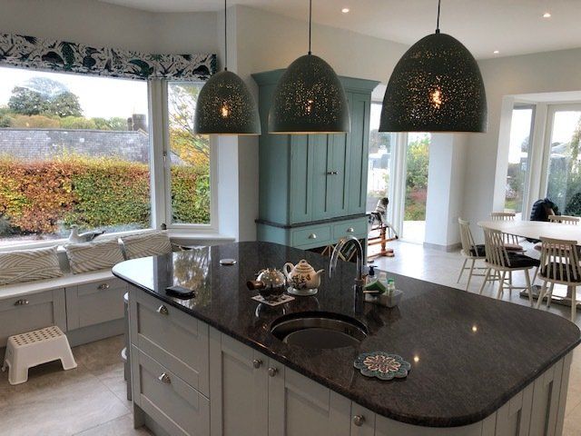 Kitchen island