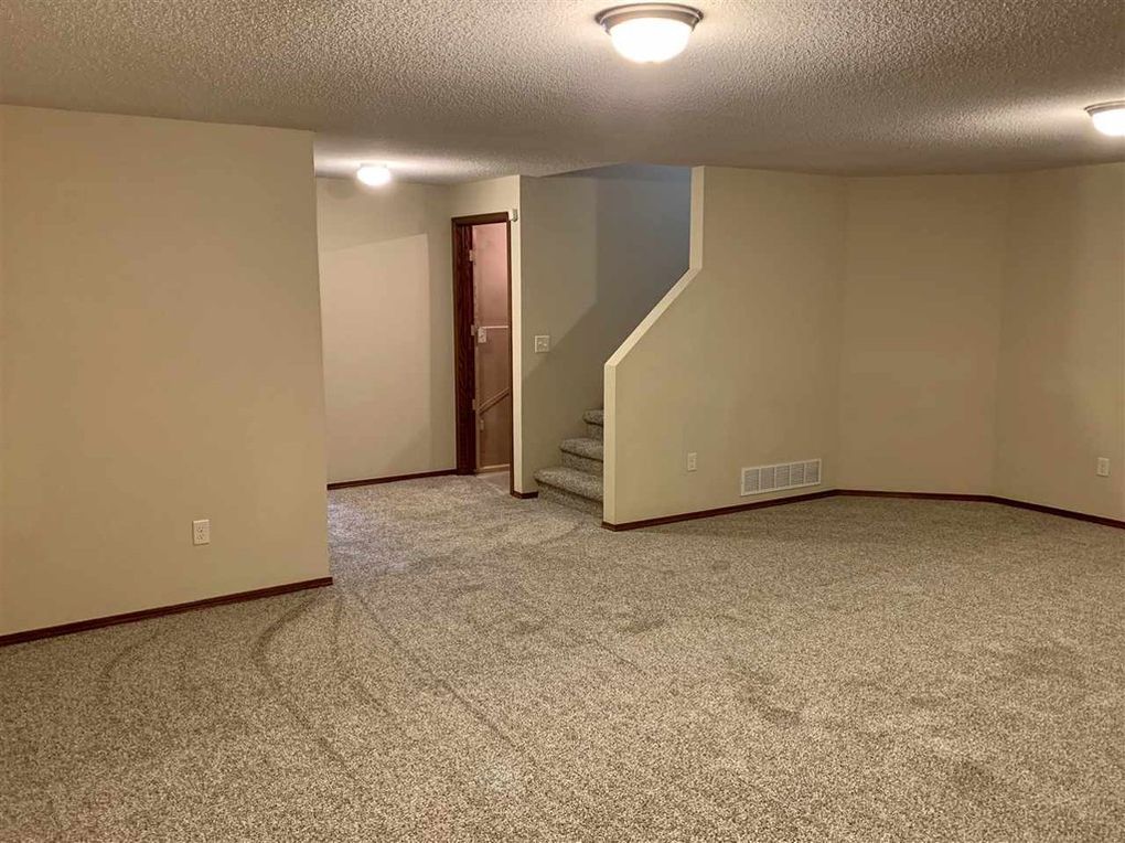 2109 S. Stoneybrook St., Wichita, KS 67207 Basement Family Room