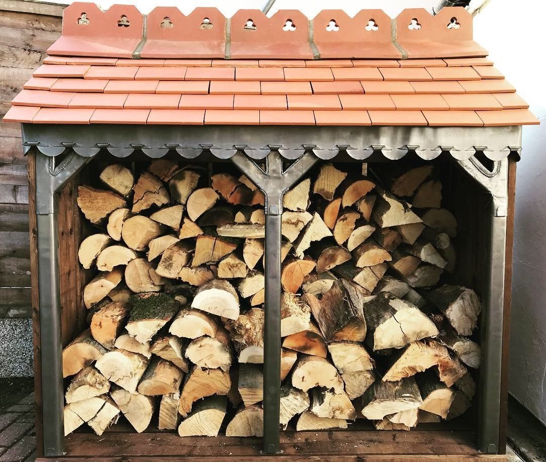 Wood store with tiled roof and lead detailing 