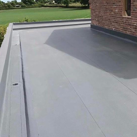 Flat roof made from EDPM