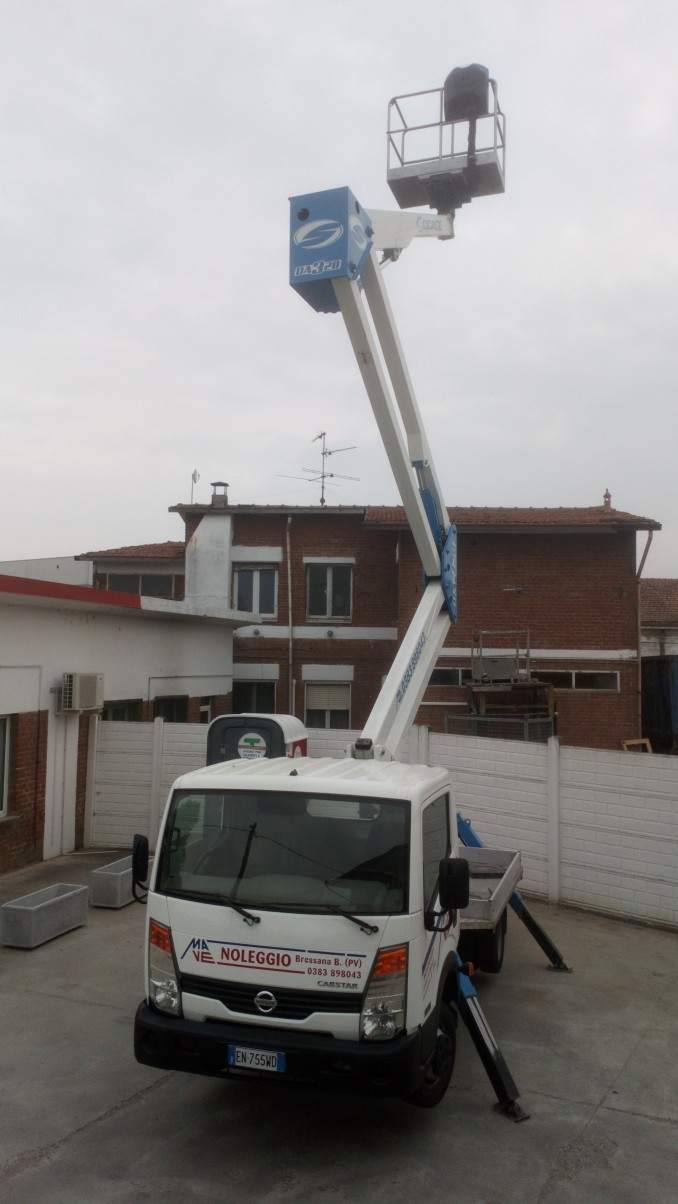 Piattaforma Nissan Cabstar NT400