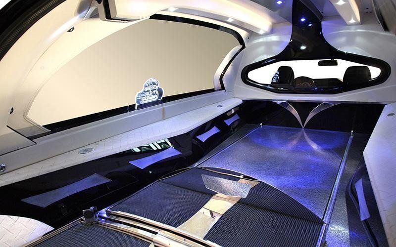 Carro funebre per trasporti internazionali blu