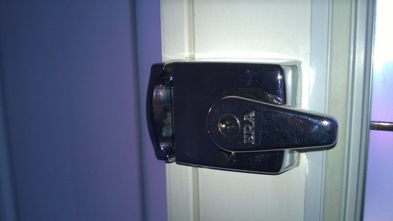Yale type nightlatch