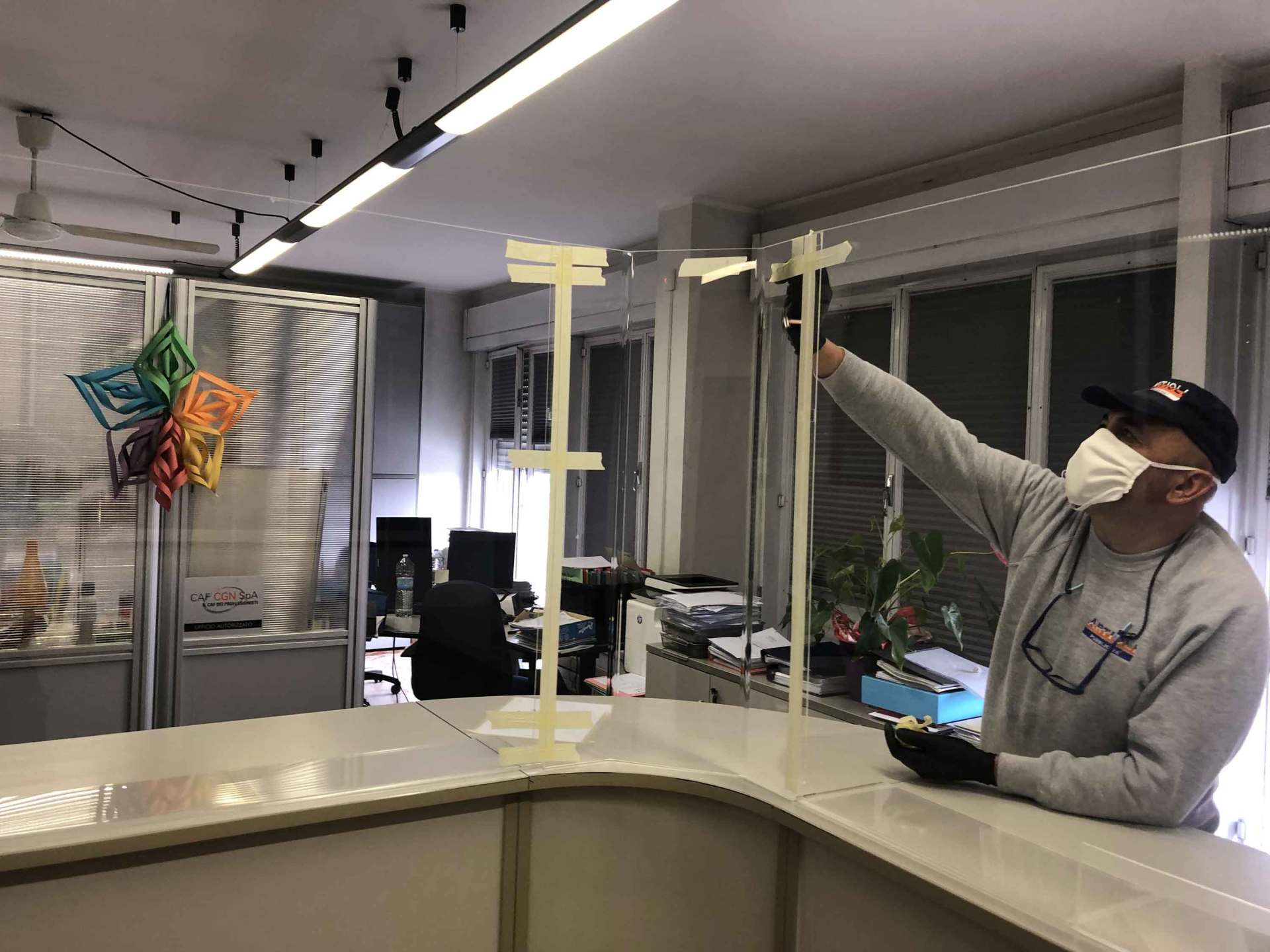 Barriere en plexiglass