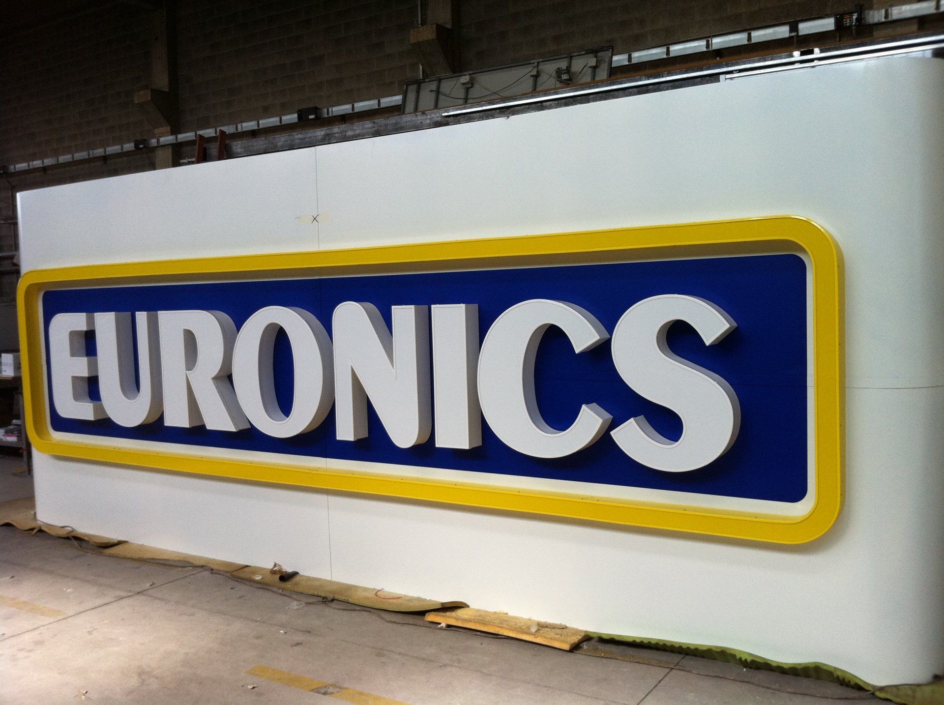 Insegne luminose su misura Torino