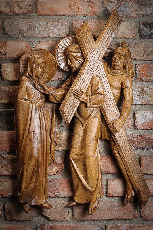 Episcopal Church of the Redeemer Stations of the Cross carvings