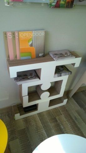 scaffale in legno