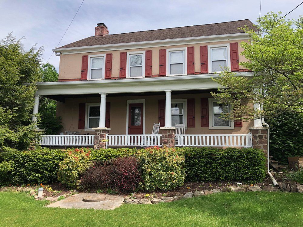 House Trim, Porch