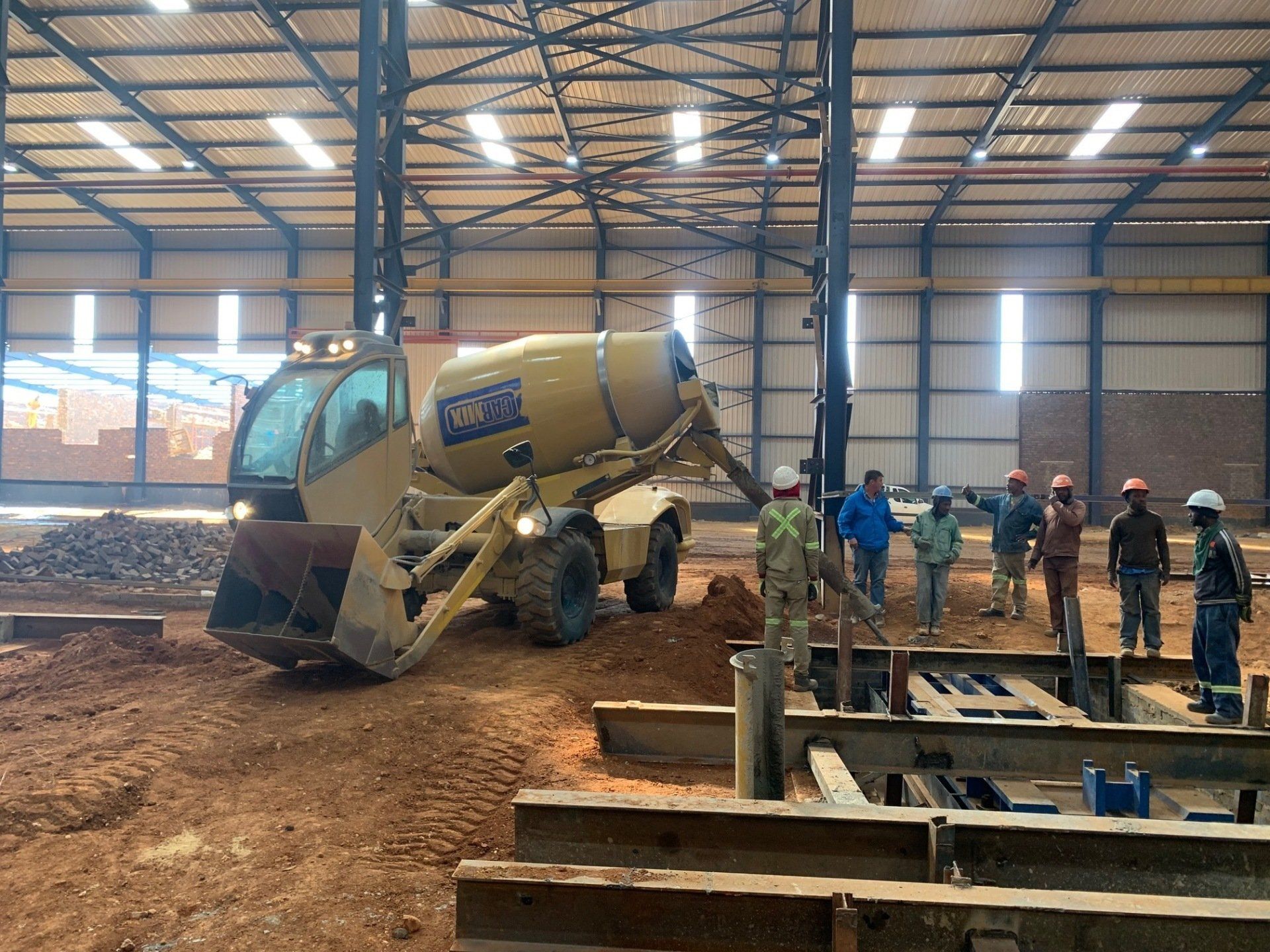 Carmix supplies complete concrete solution for warehouse