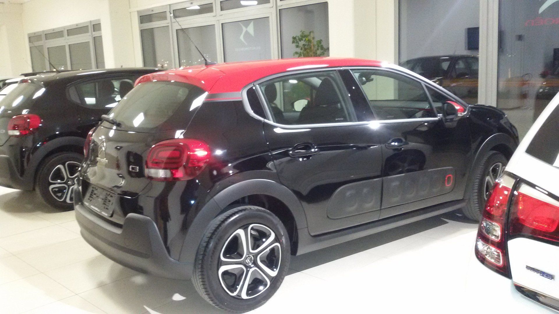 autosalone faenza