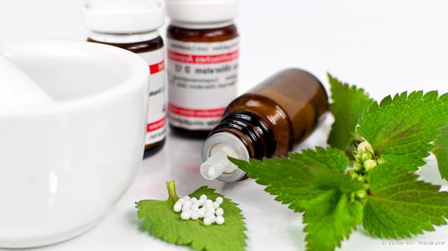 Unterstützende Behandlung mit Homöopathie Unterstützende Behandlung mit Homöopathie