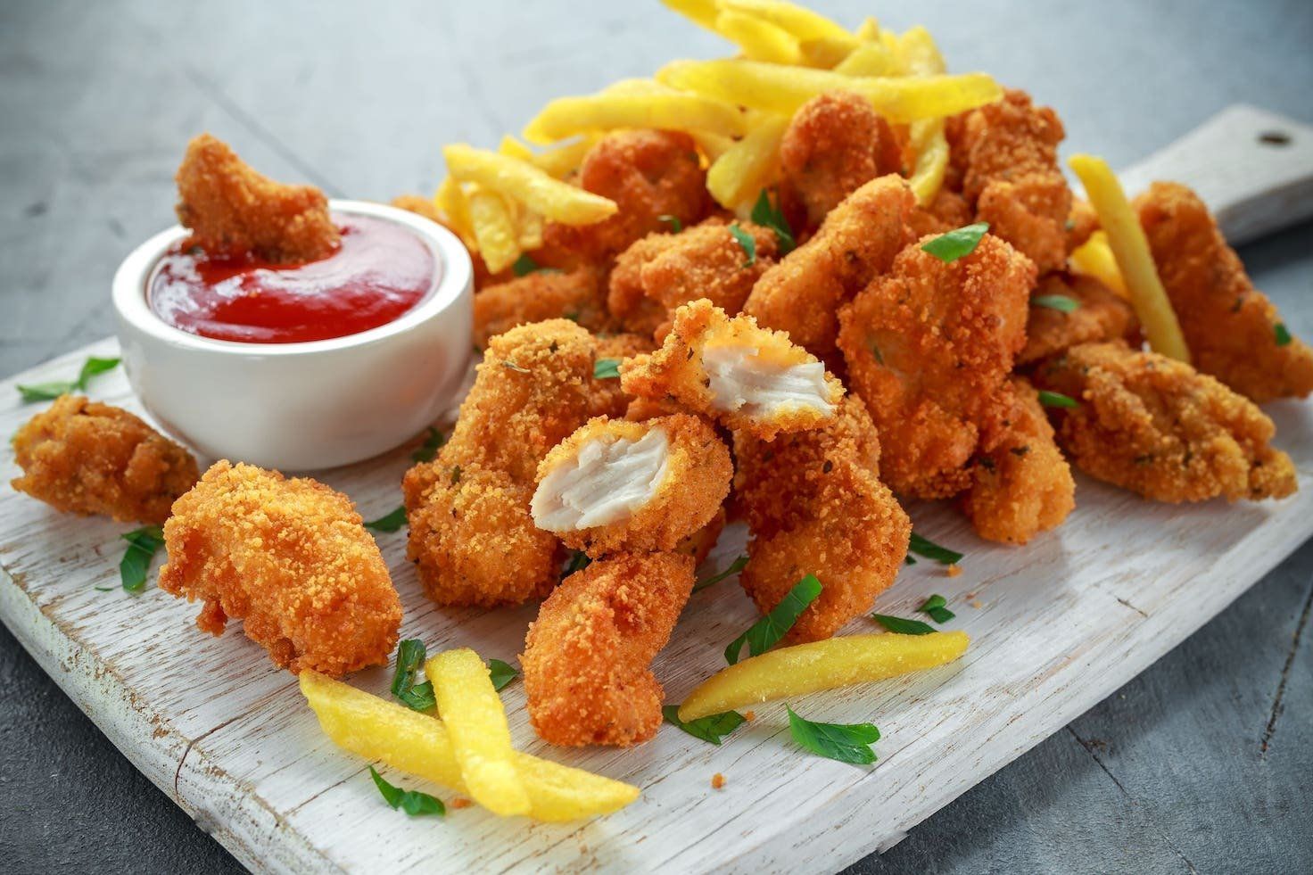 chicken nuggets fries