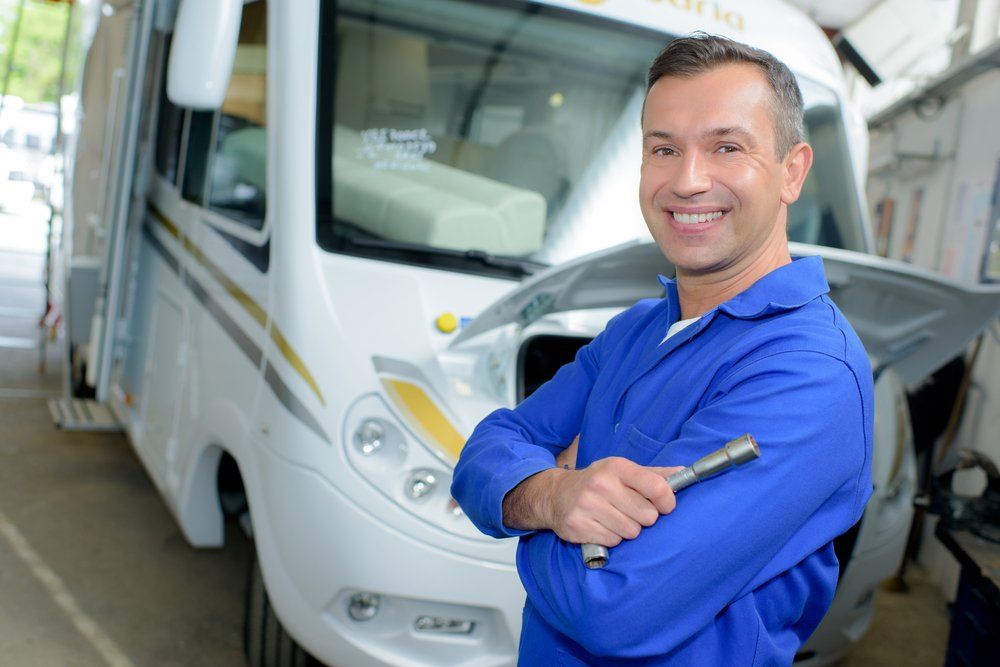motorhome, camper van , rv body repair, body repairer, habitational