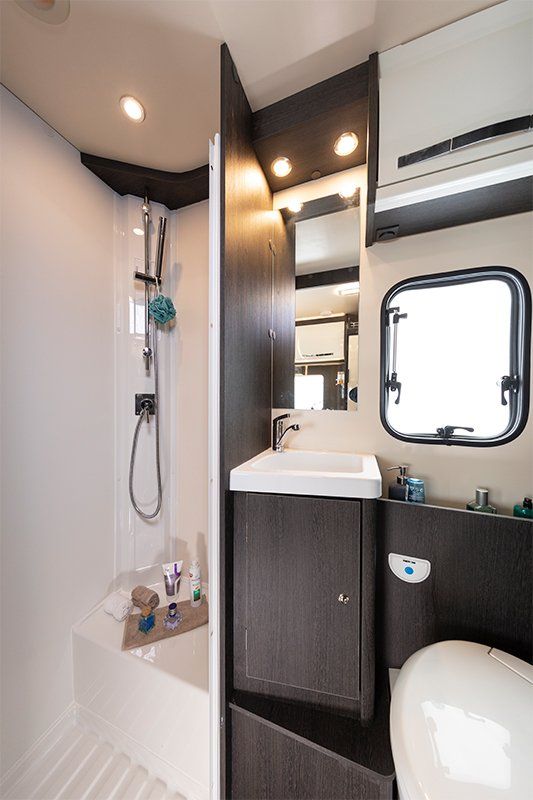 Motorhome rental in the UK and Europe, Zefiro 675 Roller Team